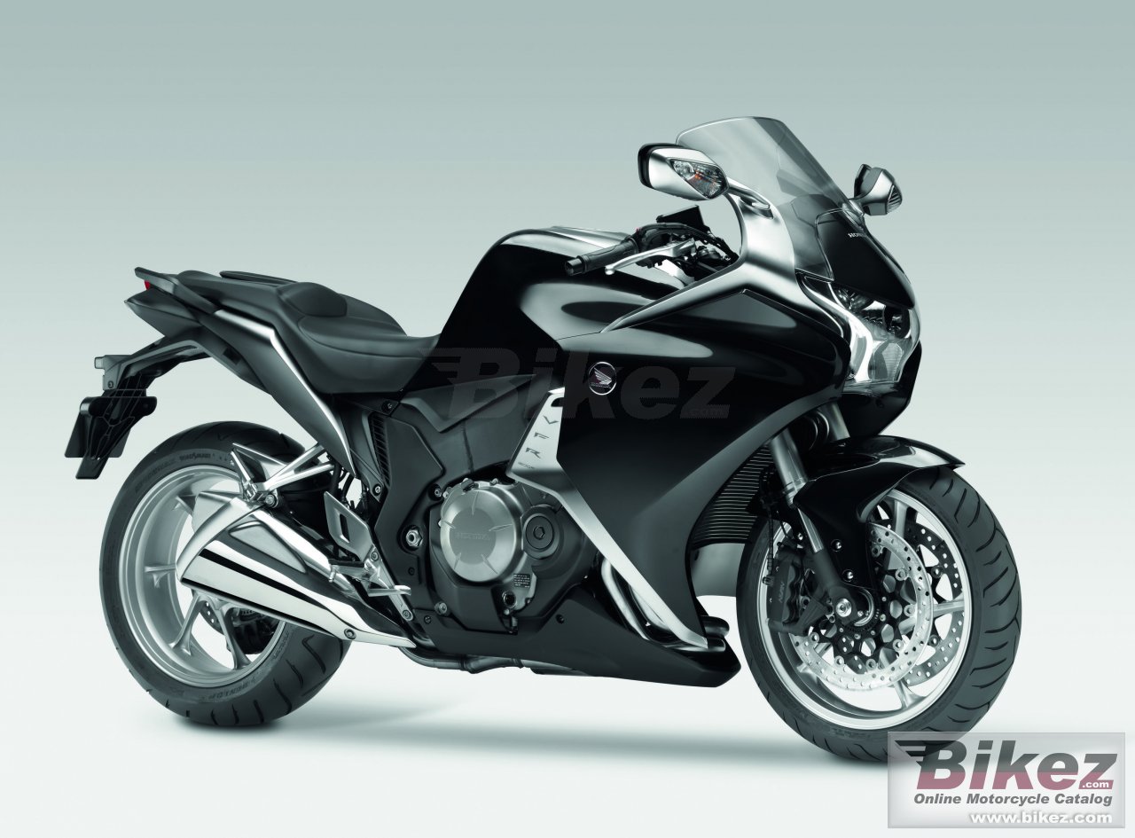 Big Honda vfr1200f picture and wallpaper from Bikez.com
